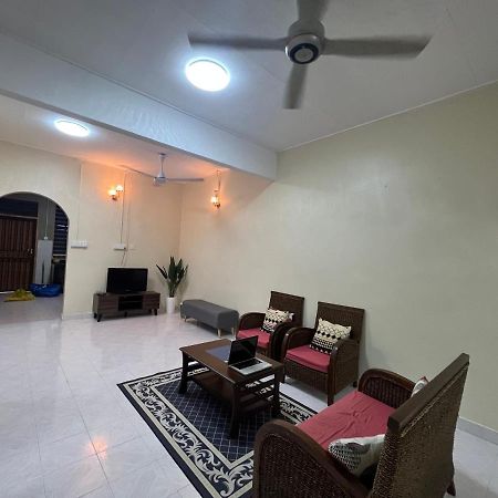 Ahza My Homestay Kemaman Chukai Exterior foto
