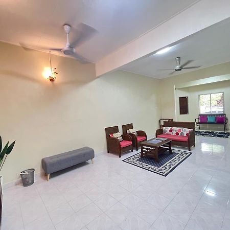 Ahza My Homestay Kemaman Chukai Exterior foto