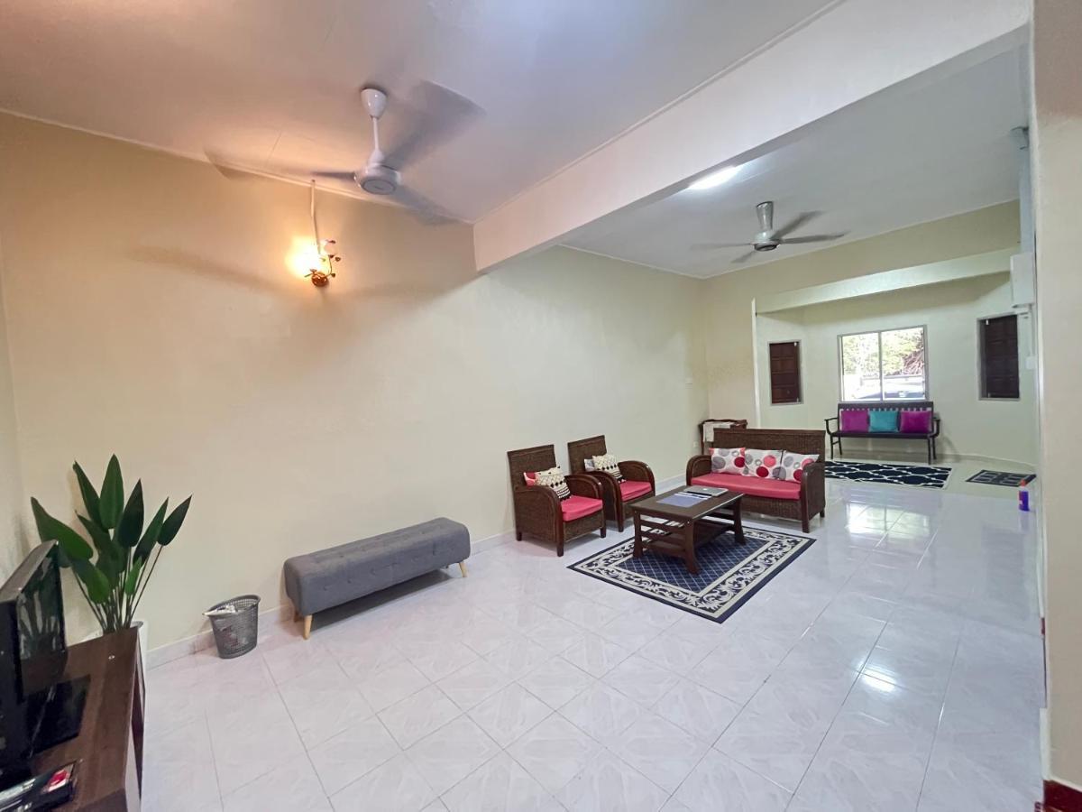 Ahza My Homestay Kemaman Chukai Exterior foto